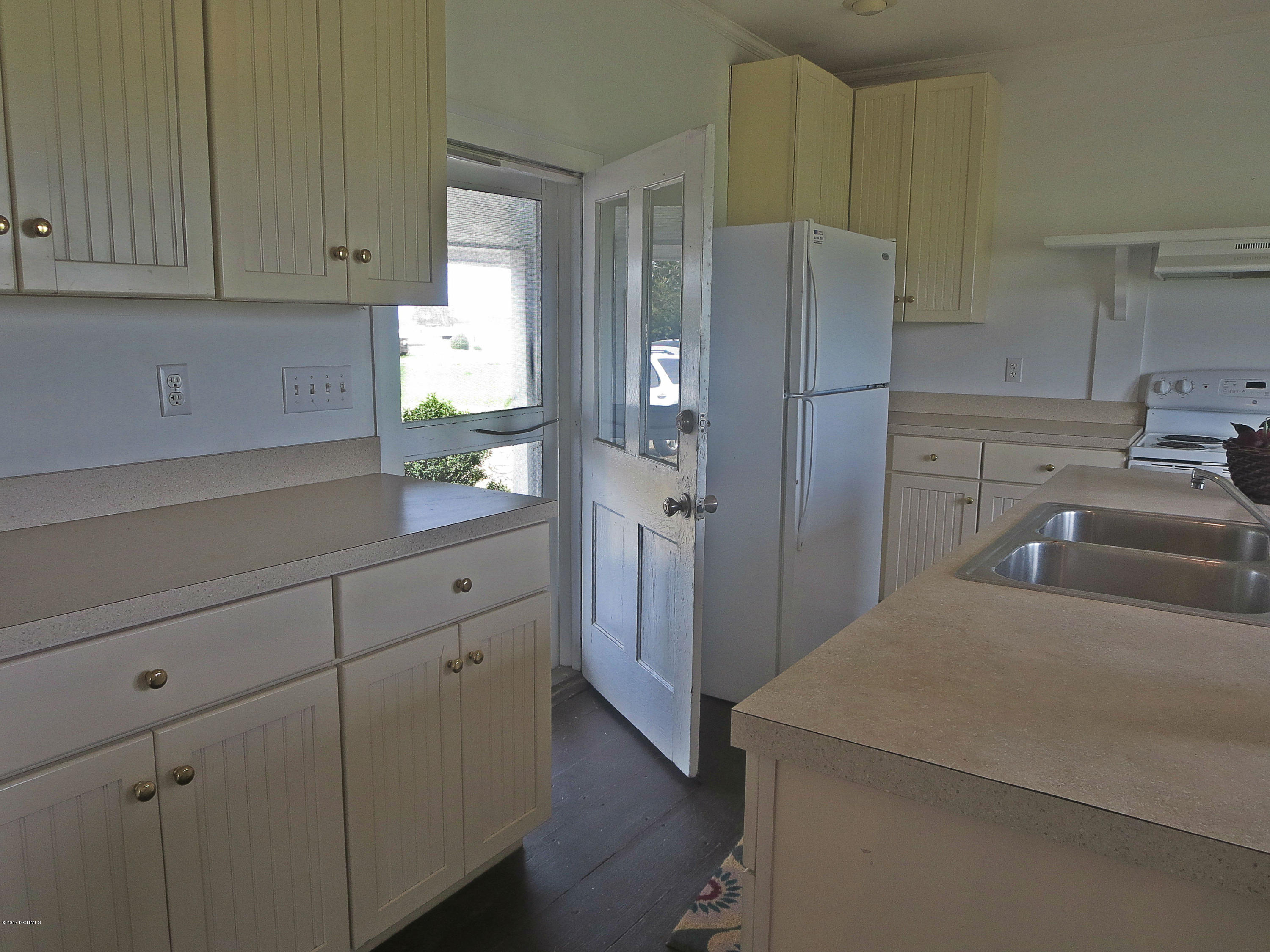 2732 Rocky Hock Road Edenton, NC 27932 - Photo 11 of 45 kitchen2