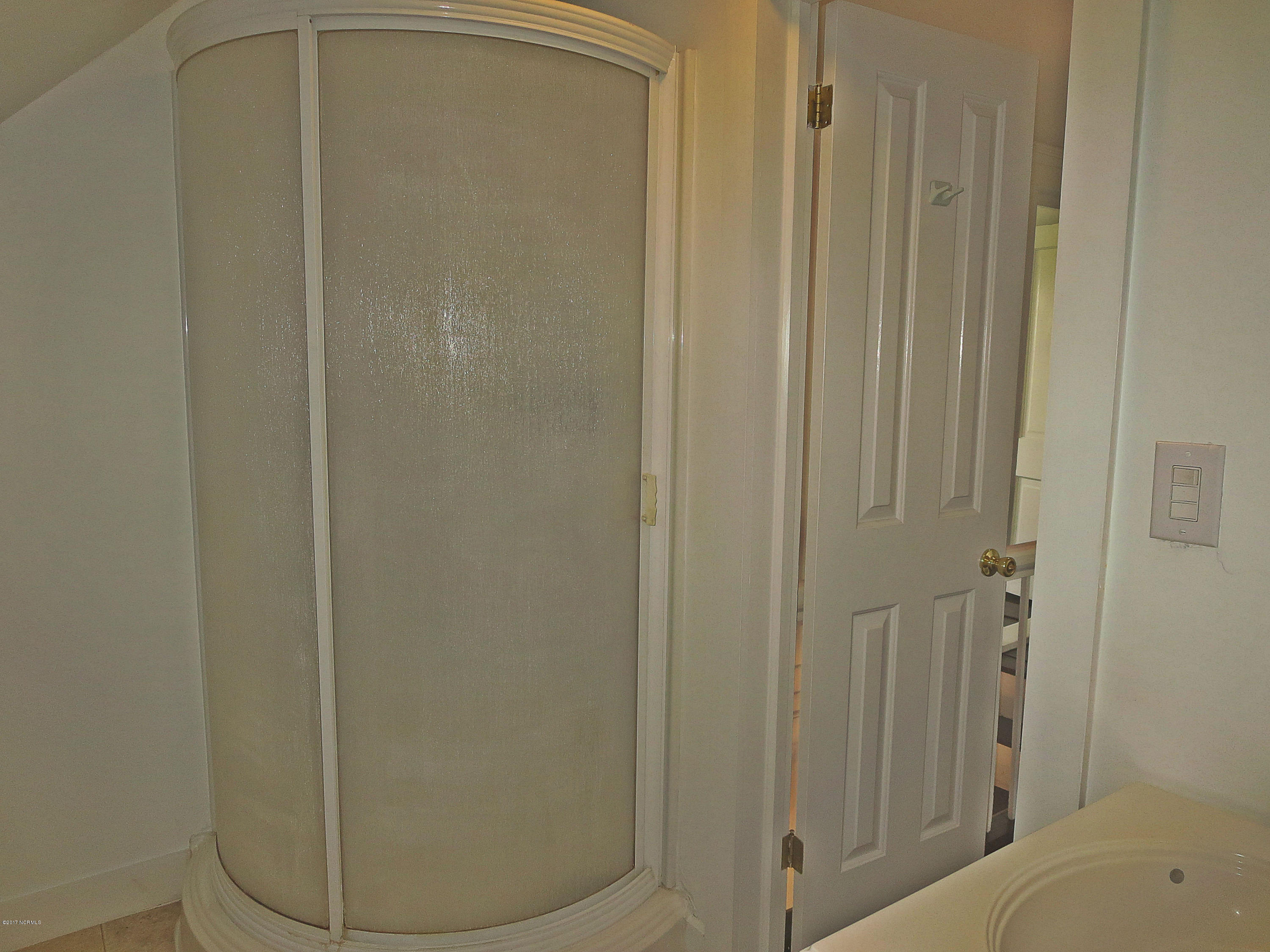 2732 Rocky Hock Road Edenton, NC 27932 - Photo 26 of 45 bathup