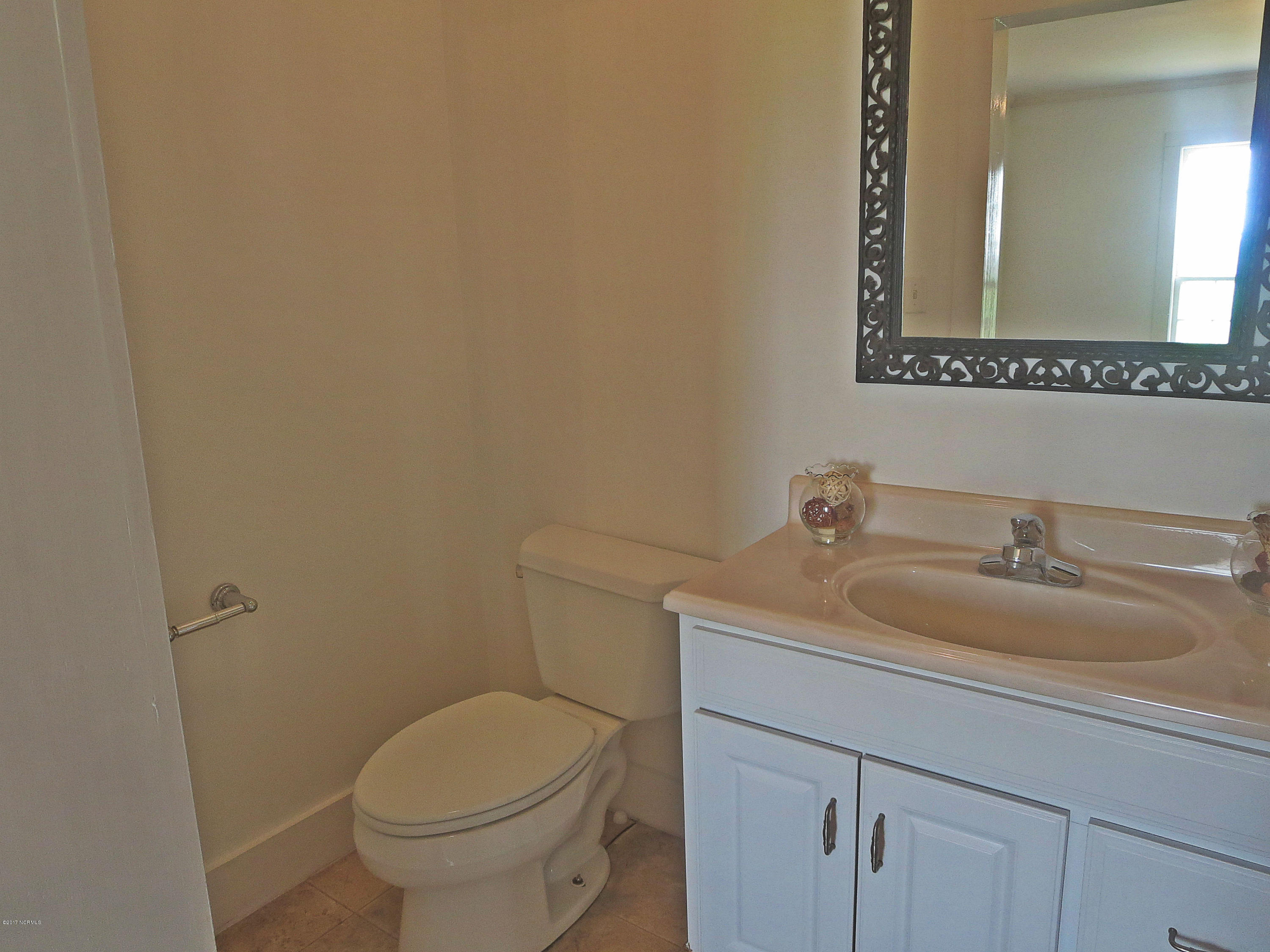 2732 Rocky Hock Road Edenton, NC 27932 - Photo 29 of 45 bath half