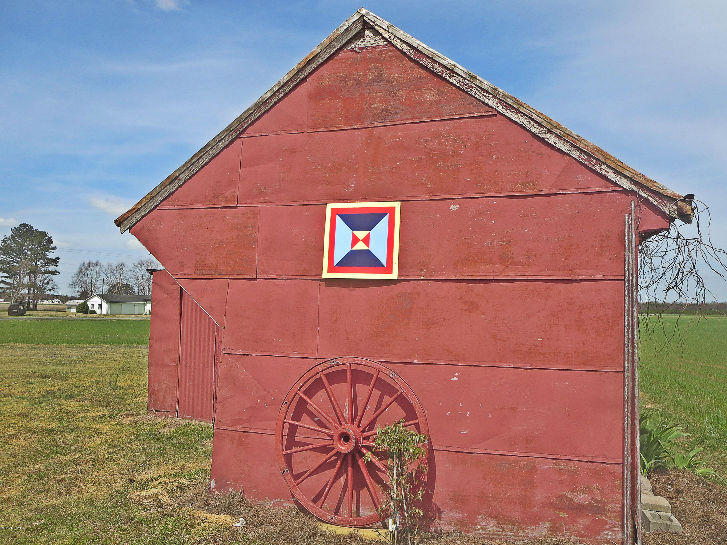 2732 Rocky Hock Road Edenton, NC 27932 - Photo 42 of 45 barn
