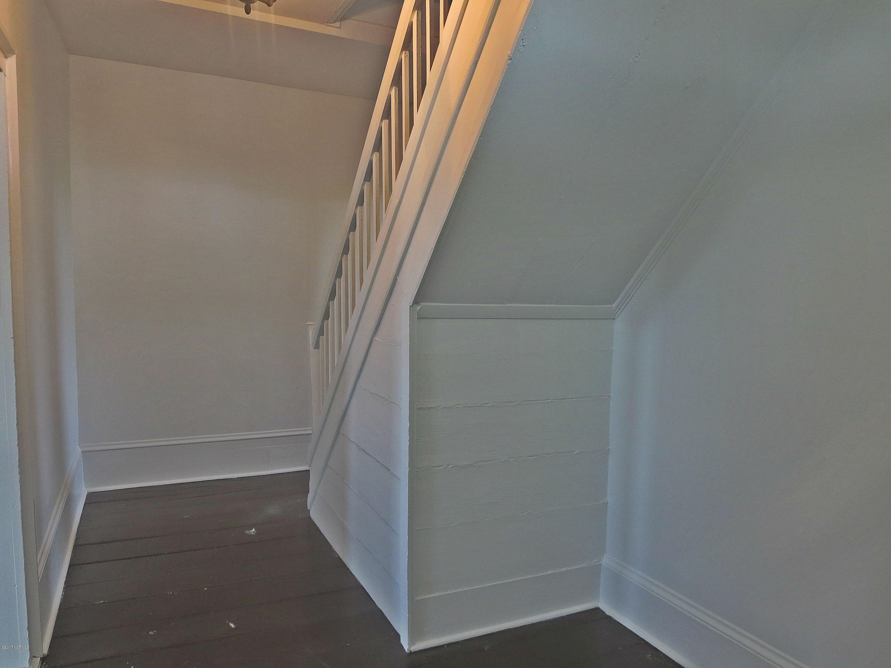 2732 Rocky Hock Road Edenton, NC 27932 - Photo 6 of 45 foyer
