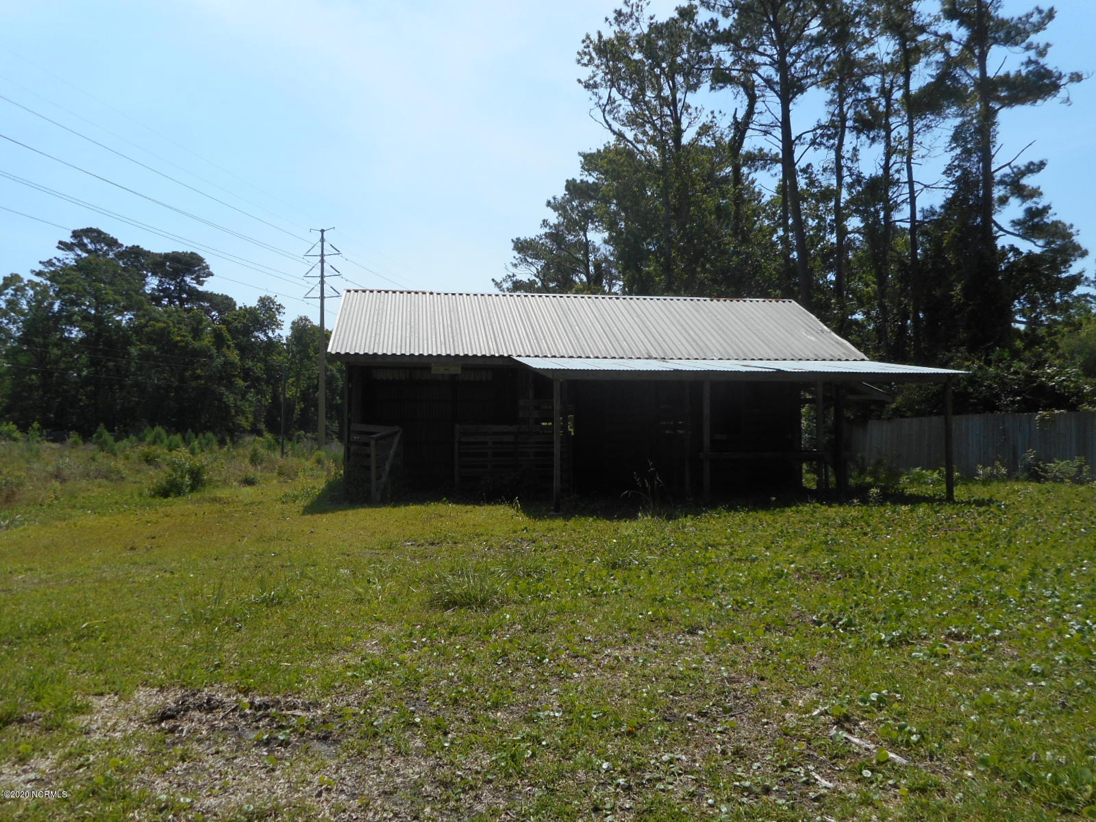 600 Robin Road Morehead City, NC 28557 - Photo 67 of 87 horsebarn 3