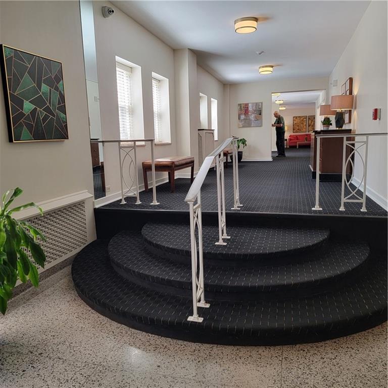144 North Dithridge Street, Unit 306 Pittsburgh, PA 15213 - Photo 2 of 19 a view of a living room