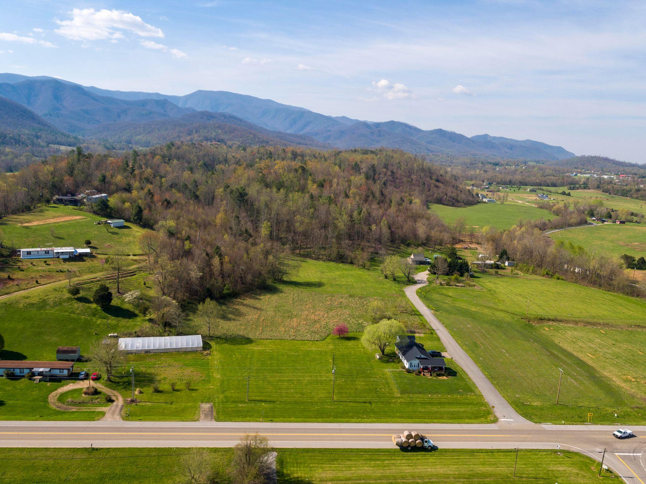 125 Warren Saults Road Chuckey, TN 37641 - Photo 6 of 10 AE11EF98-9BA5-445F-9277-31C08B639A52