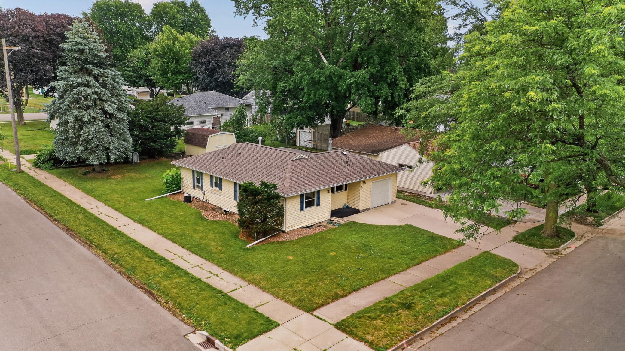 1114 13th Avenue Northwest Rochester, MN 55901 - Photo 34 of 37