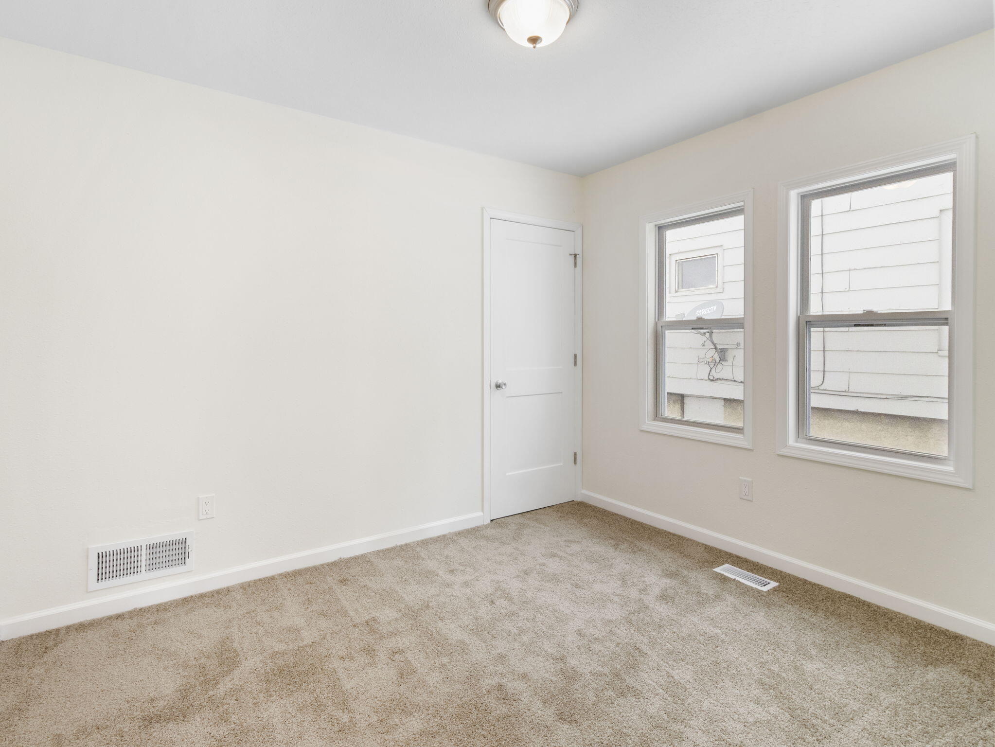 3342 North 24th Street Milwaukee, WI 53206 - Photo 14 of 28 17-web-or-mls-IMG_2922