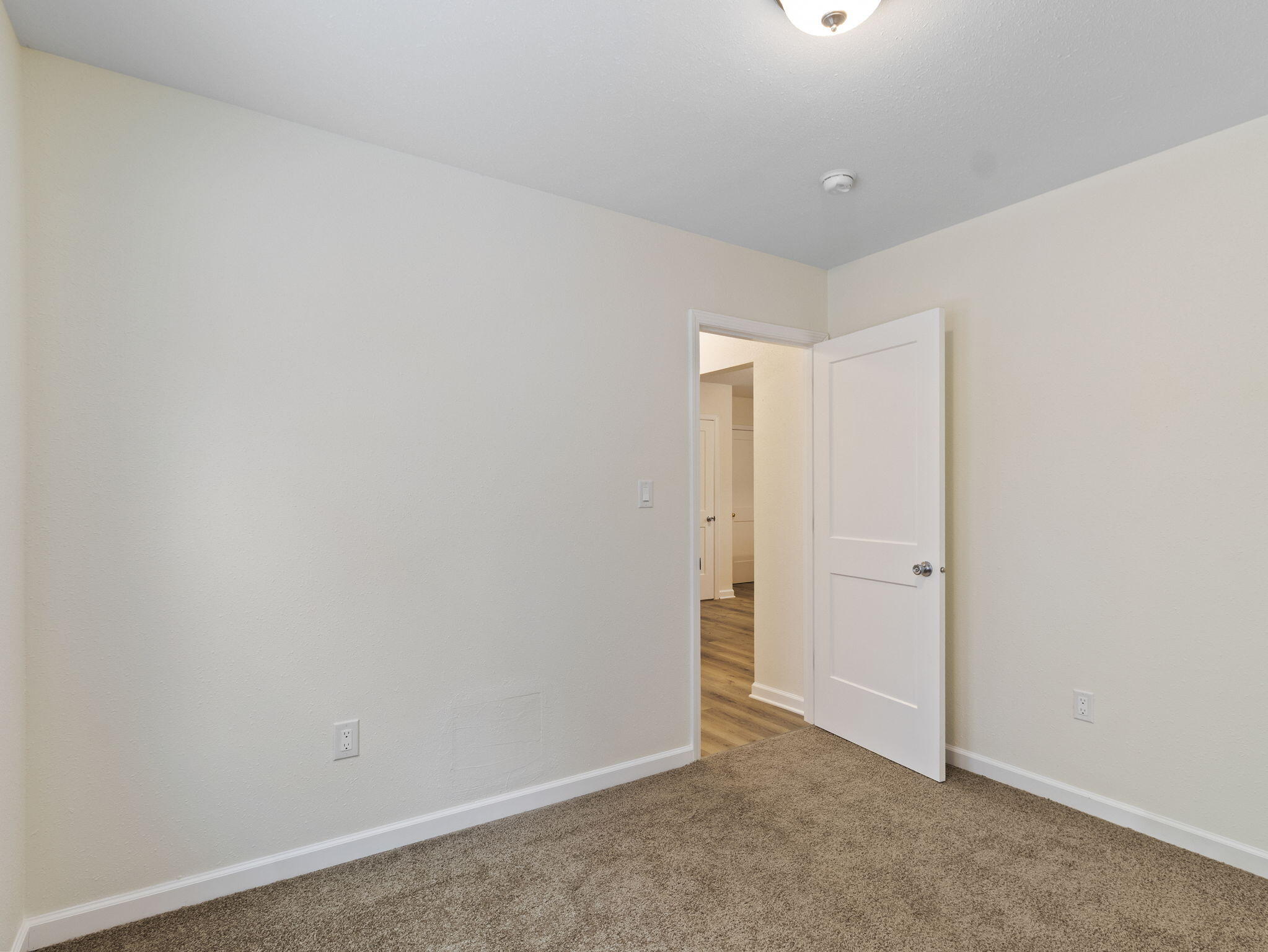 3342 North 24th Street Milwaukee, WI 53206 - Photo 16 of 28 19-web-or-mls-IMG_2928