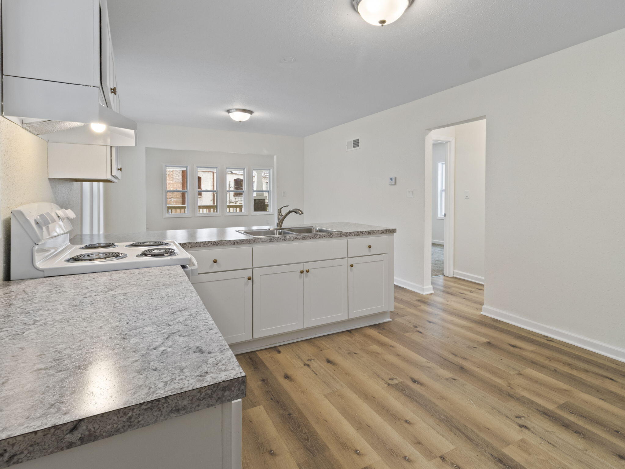 3342 North 24th Street Milwaukee, WI 53206 - Photo 6 of 28 6-web-or-mls-IMG_2889