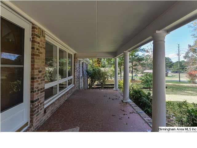 1669 Shannon Road Bessemer, AL 35022 - Photo 3 of 31