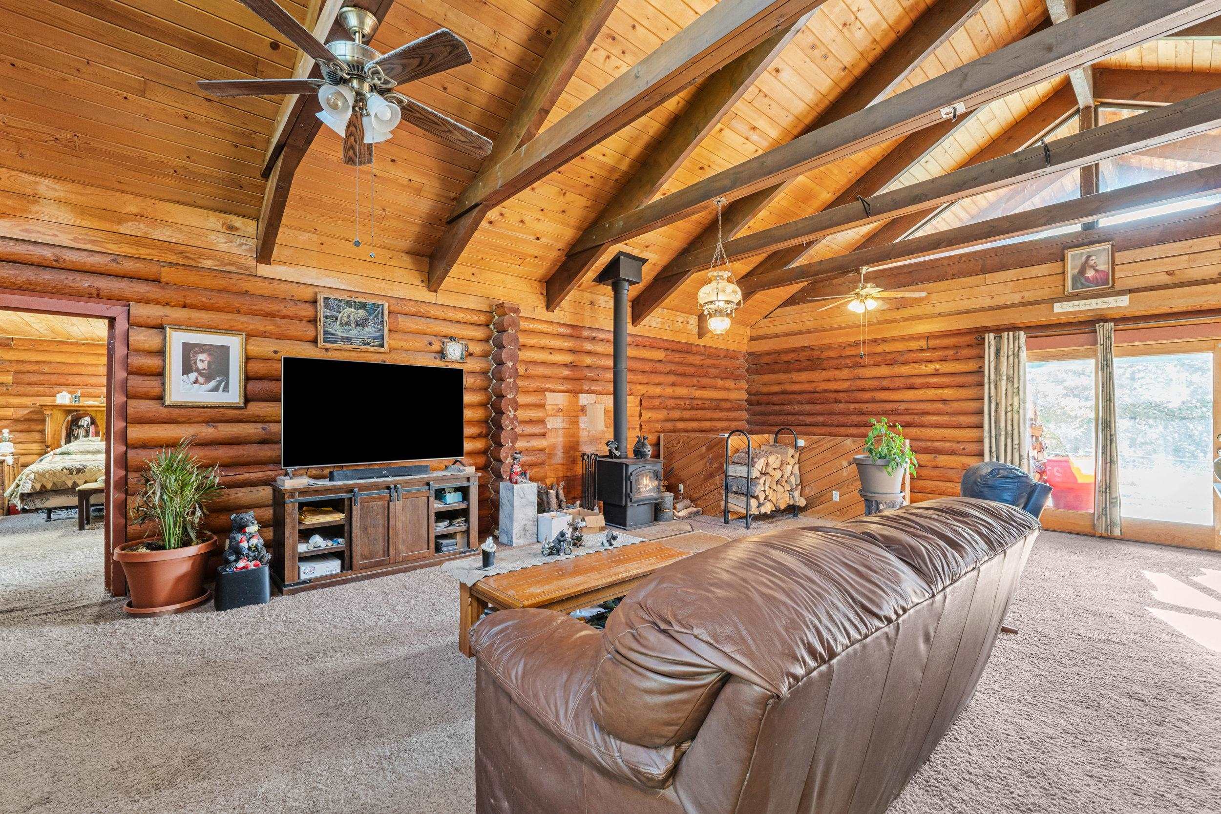 6271 Miller Mountain Road Fruitland, WA 99129 - Photo 5 of 47