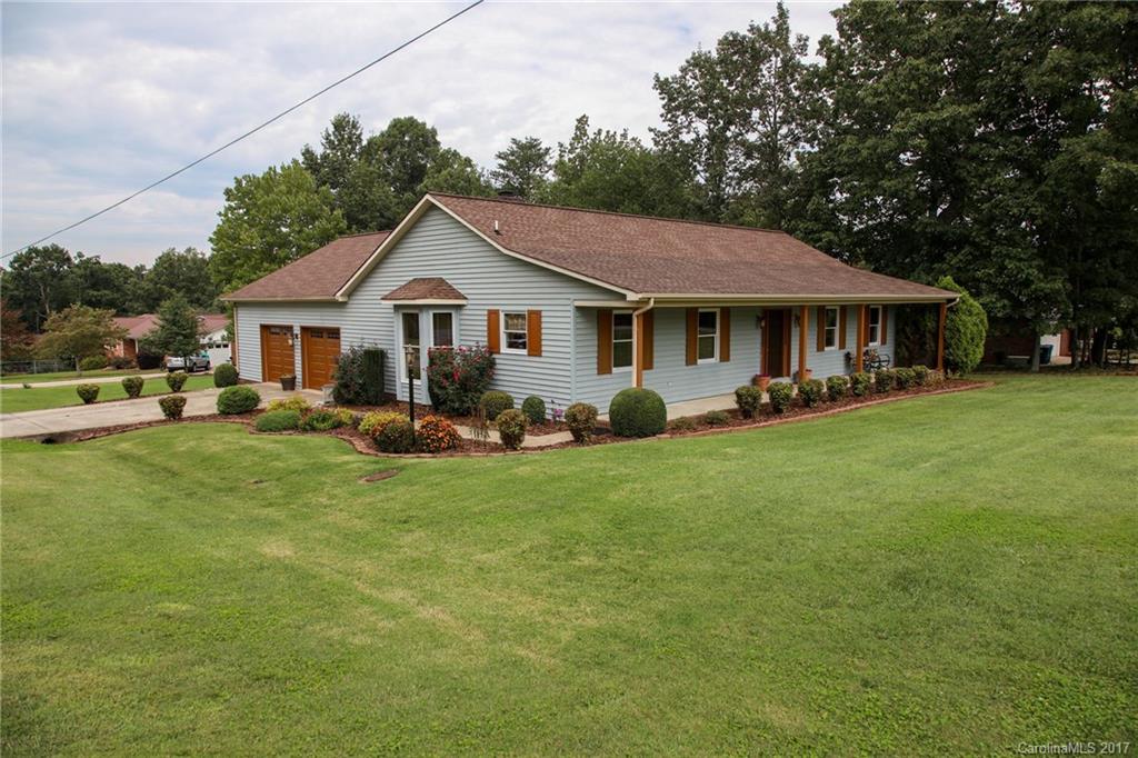 690 Robinhood Road Maiden, NC 28650 - Photo 1 of 24 Gallery Image 1
