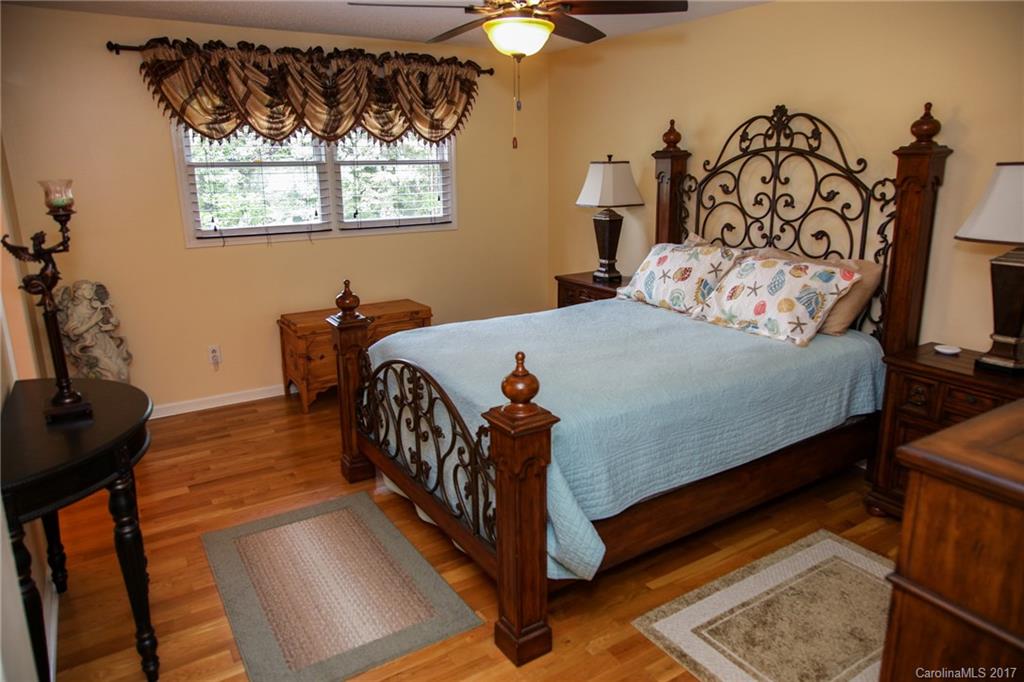 690 Robinhood Road Maiden, NC 28650 - Photo 2 of 24 Gallery Image 2