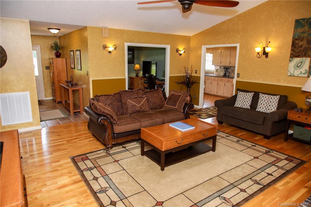 690 Robinhood Road Maiden, NC 28650 - Photo 13 of 24 Gallery Image 13