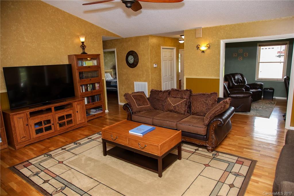 690 Robinhood Road Maiden, NC 28650 - Photo 14 of 24 Gallery Image 14