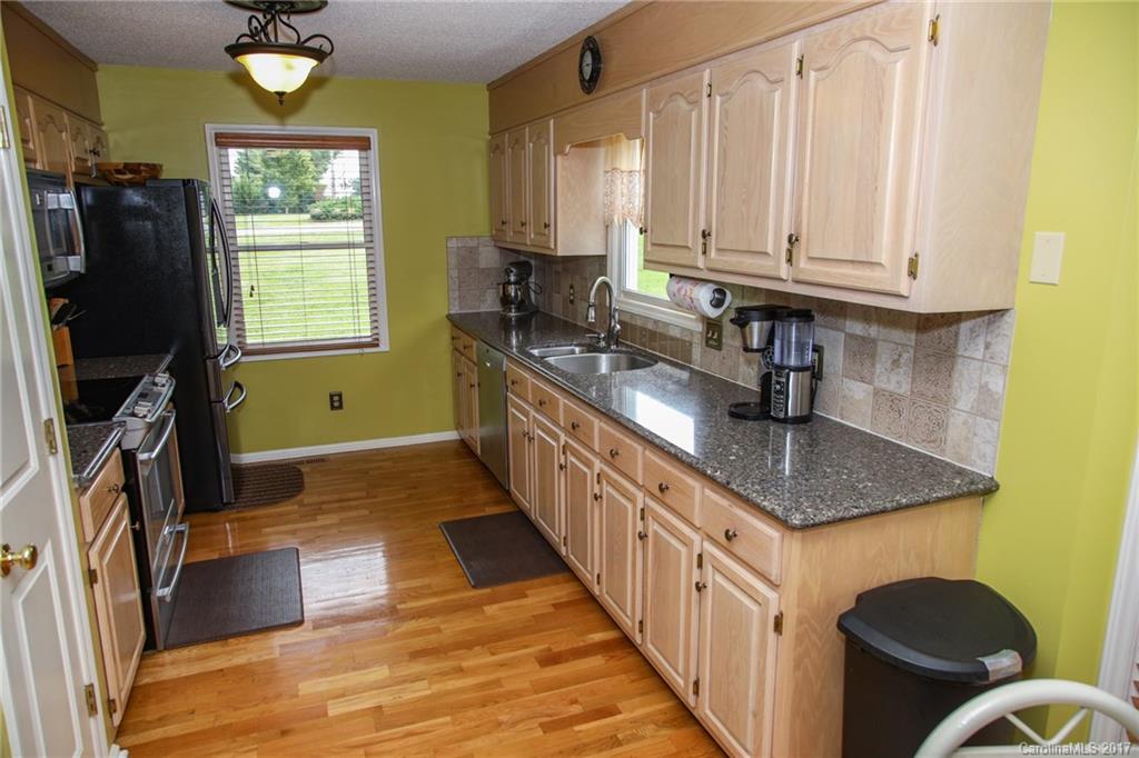 690 Robinhood Road Maiden, NC 28650 - Photo 18 of 24 Gallery Image 18