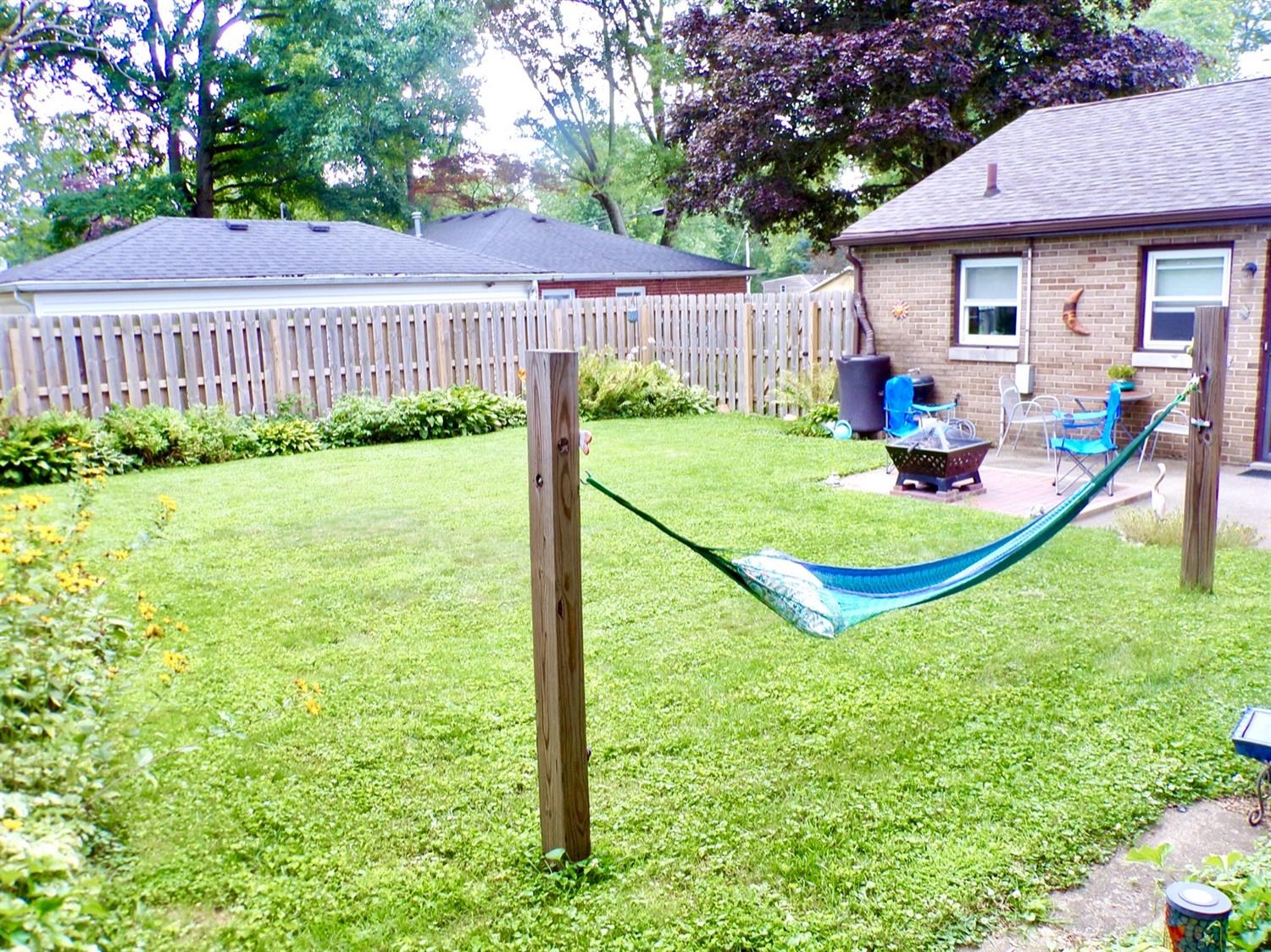 814 Yellowstone Road Valparaiso, IN 46385 - Photo 27 of 27 1500x1124