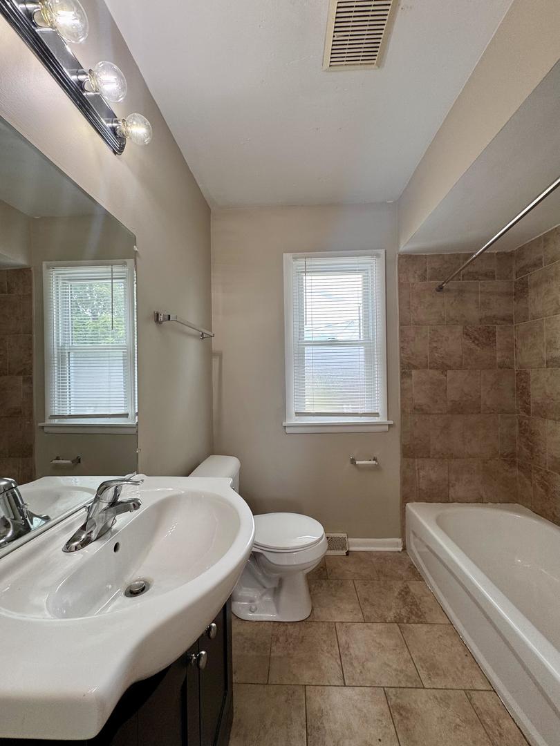 3423 Adams Street Lansing, IL 60438 - Photo 12 of 26