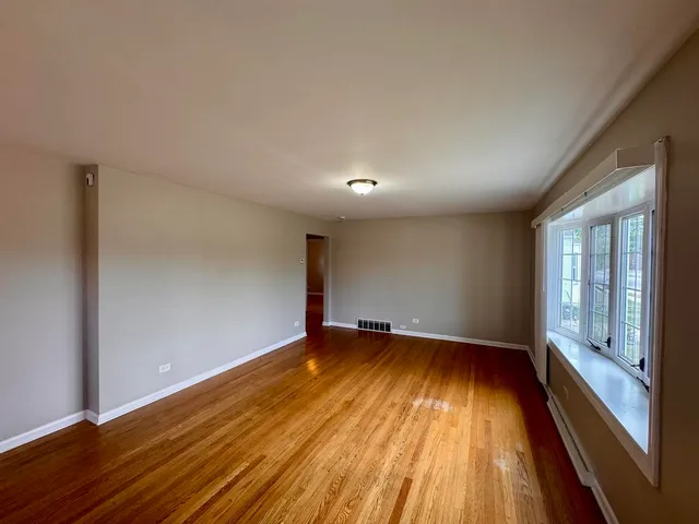 $195,000 | 3423 Adams Street, Lansing, IL 60438