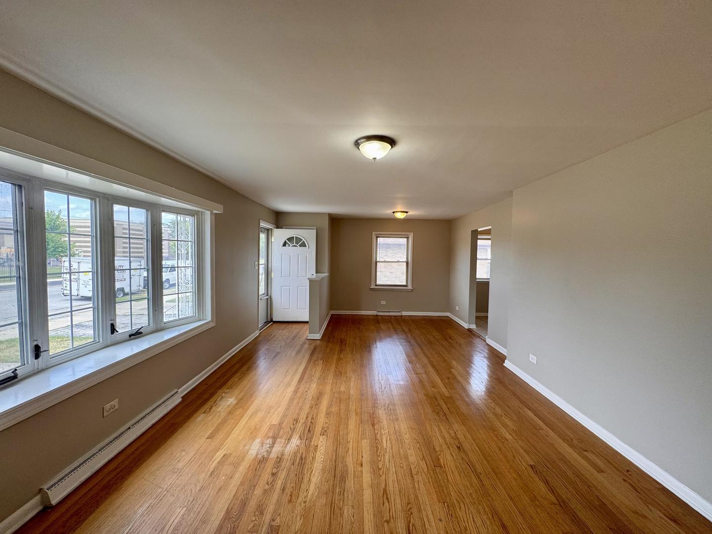 3423 Adams Street Lansing, IL 60438 - Photo 4 of 26