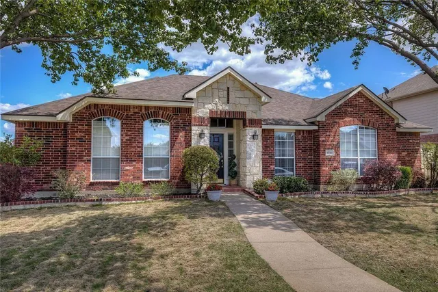 $2,500 | 6510 Valley Forge Drive, Rowlett, TX 75089