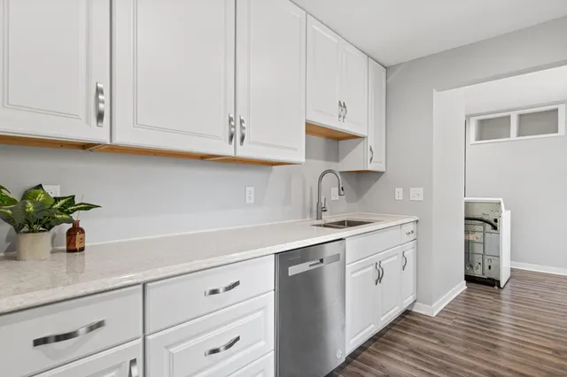 $295,000 | 681 Glencoe Street Northeast, Fridley, MN 55432