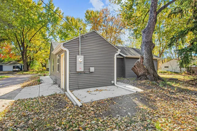 $295,000 | 681 Glencoe Street Northeast, Fridley, MN 55432