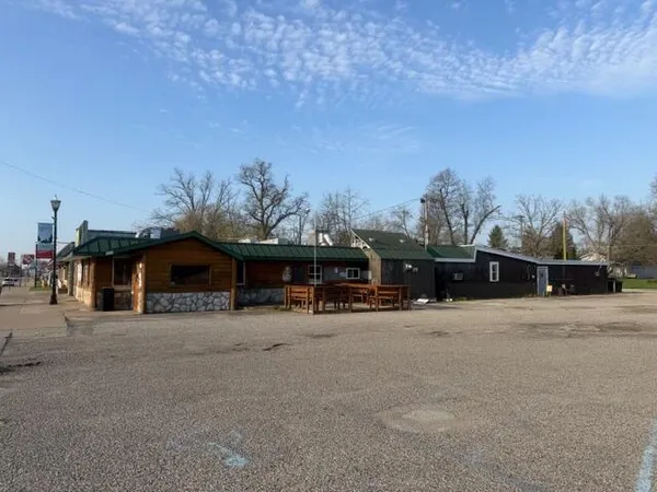 $99,900 | 103-107 North Charles Street, White Cloud, MI 49349