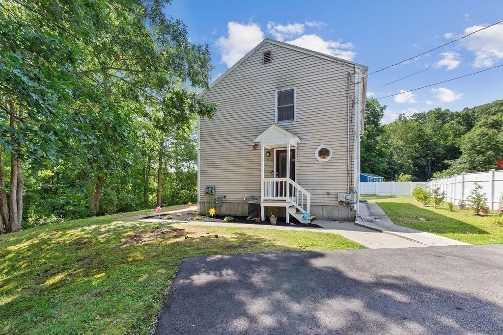 71 Dwinell Road Taunton, MA 02780 - Photo 29 of 32