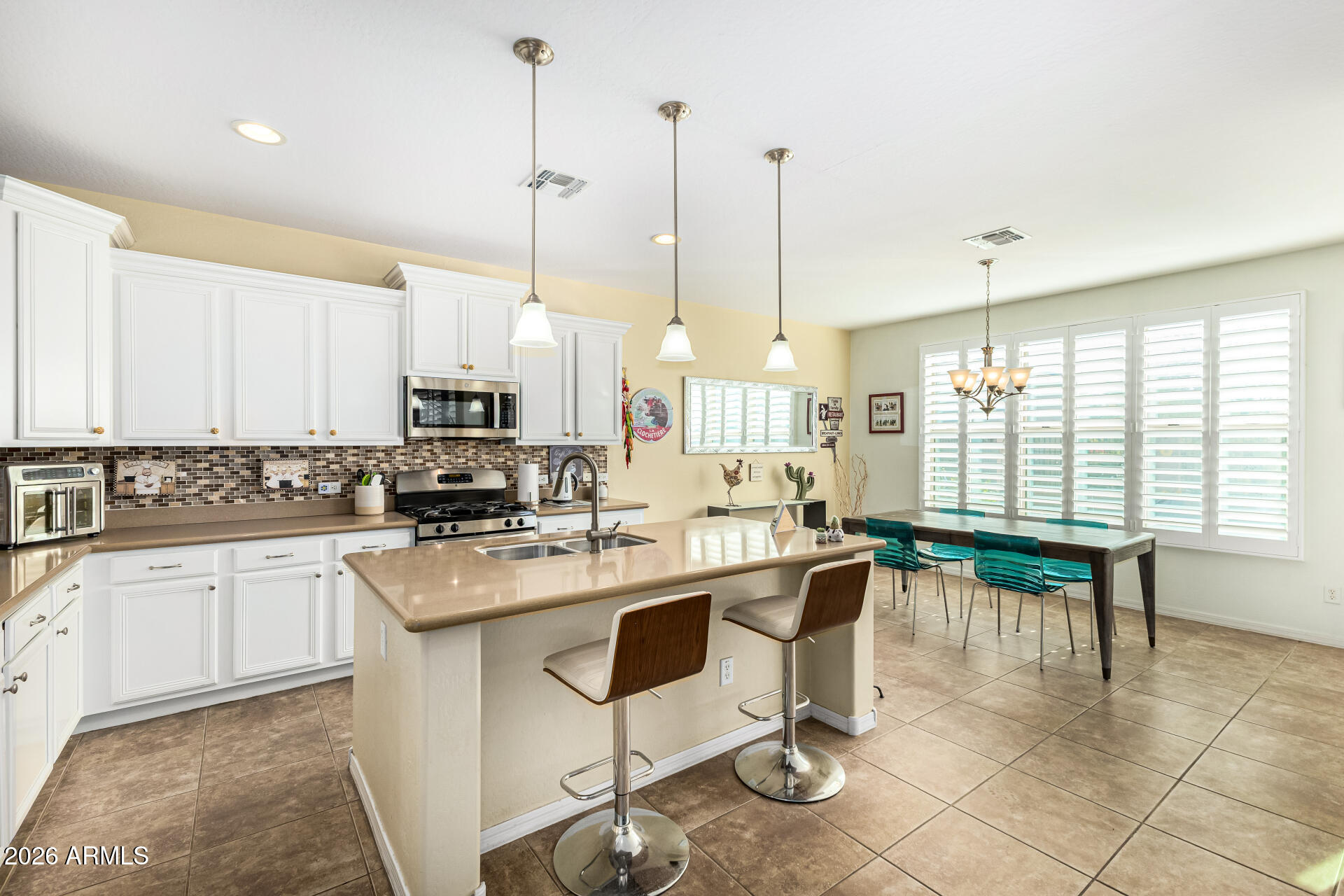 2407 West Maya Way Phoenix, AZ 85085 - Photo 11 of 37 16-Maya