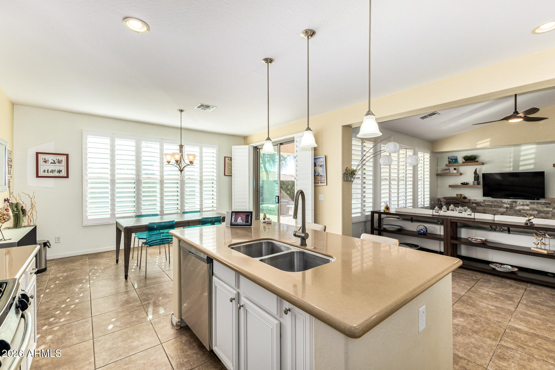 2407 West Maya Way Phoenix, AZ 85085 - Photo 14 of 37 17-Maya