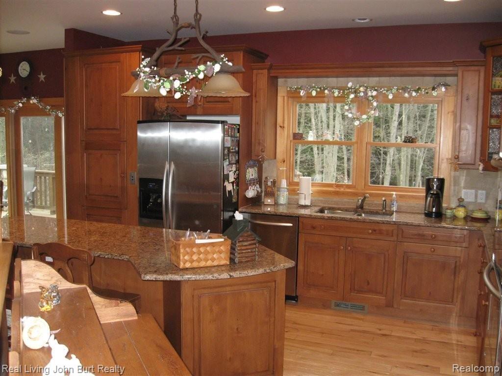 5630 Havens Road Leonard, MI 48367 - Photo 21 of 25 Custom Kitchen