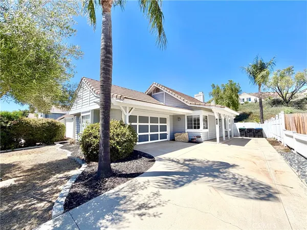 $2,999 | 23986 Falconer Drive, Murrieta, CA 92562
