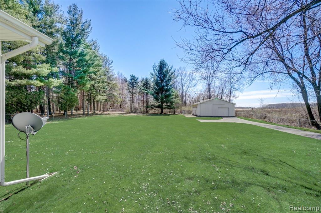5361 Barnes Road Millington, MI 48746 - Photo 6 of 37