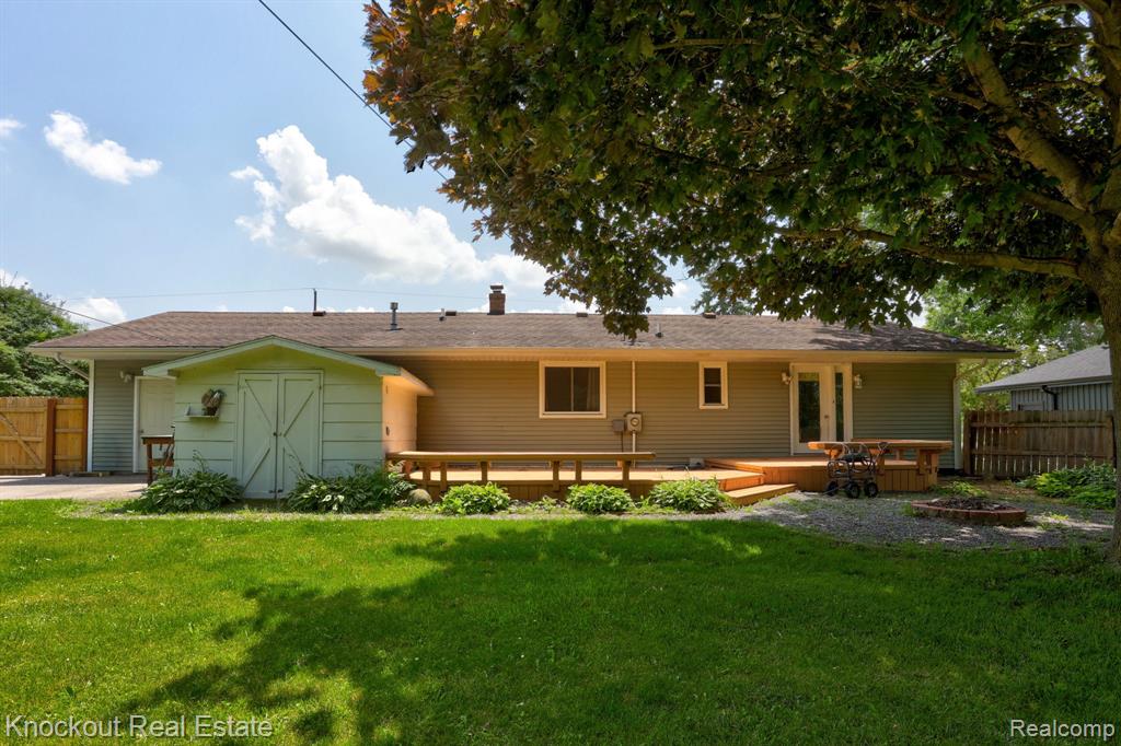 2015 Midland Road Bay City, MI 48706 - Photo 37 of 47 Gallery Image 37