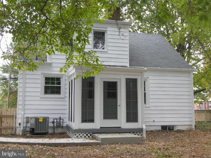 2760 Cameron Road Falls Church, VA 22042 - Photo 17 of 18 Exterior (Rear)