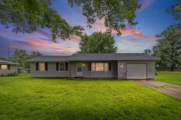 $80,000 | 6 Edgebrook Street, Centralia, IL 62801