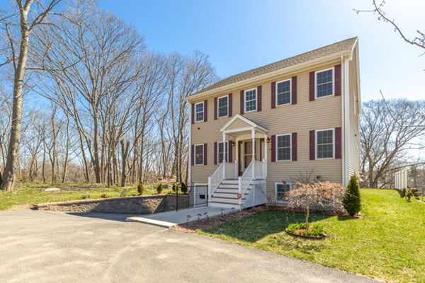 41 Edgehill Road Swampscott, MA 01907 - Photo 1 of 30 Gallery Image 1