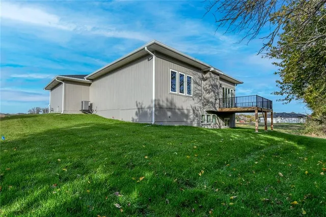 $709,900 | 3916 Southwest Flintrock Drive, Lee's Summit, MO 64082