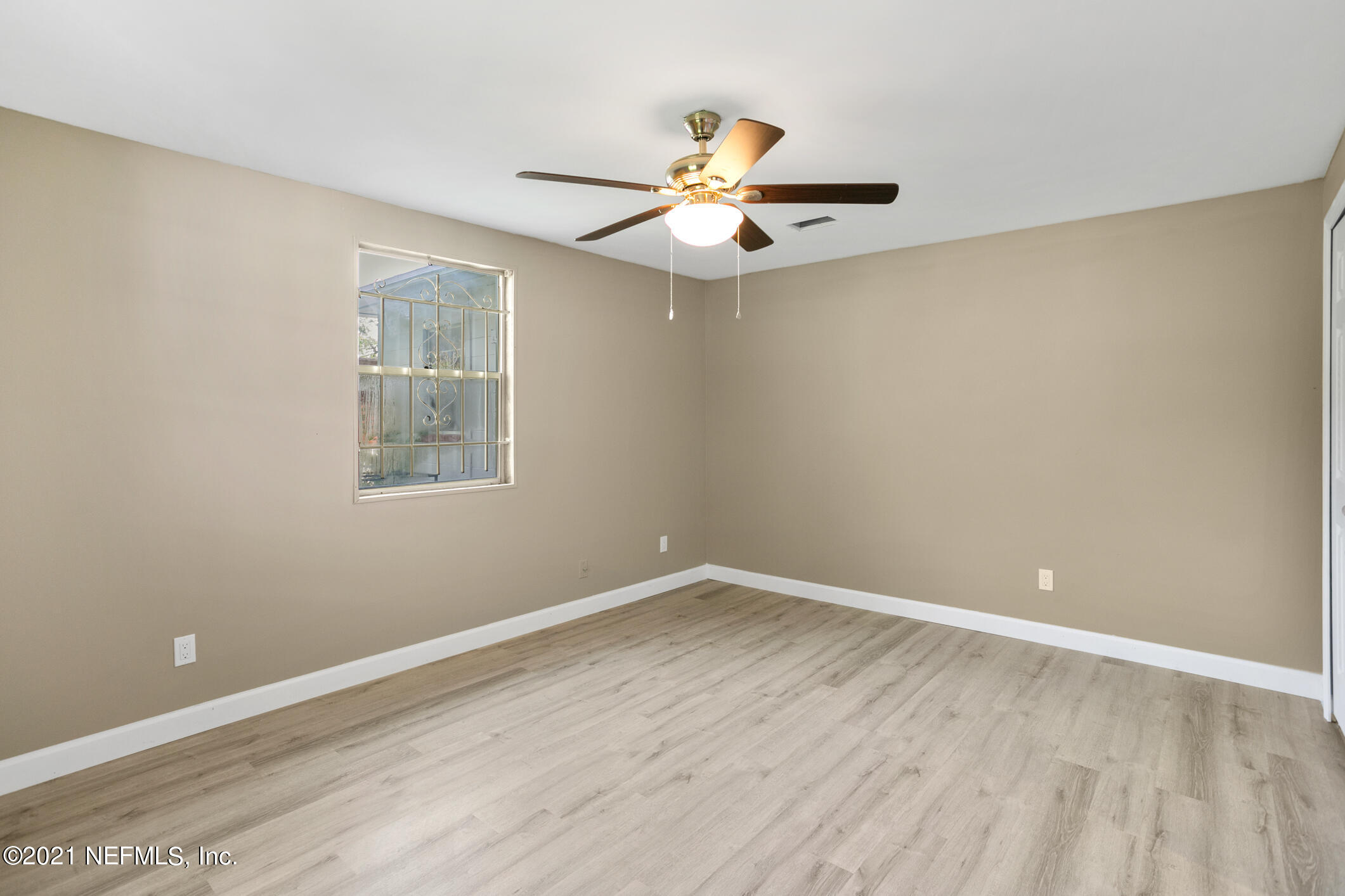 1953 Rugby Road Jacksonville, FL 32208 - Photo 10 of 33 master bed