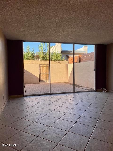 3604 East Osborn Road Phoenix, AZ 85018 - Photo 3 of 6 Living Room/ Patio