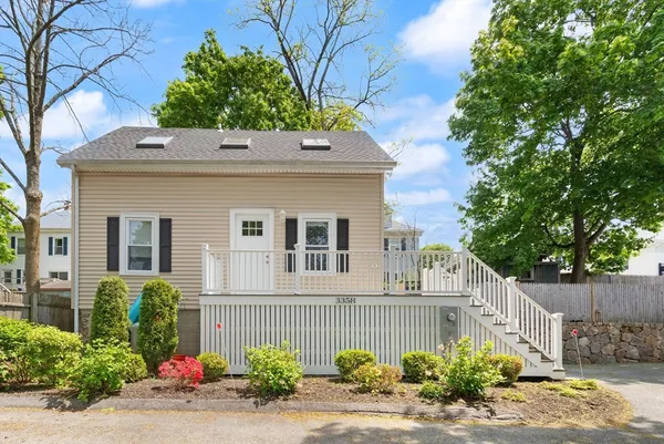 $650,000 | 335 R Cabot Street, Beverly, MA 01915