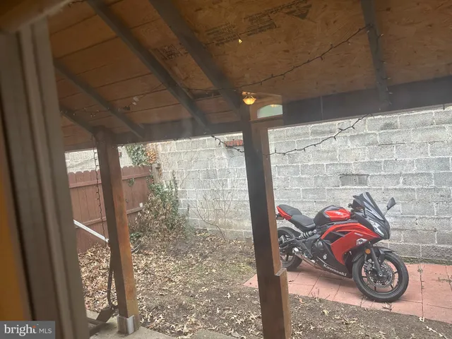 a car parked in front of a building