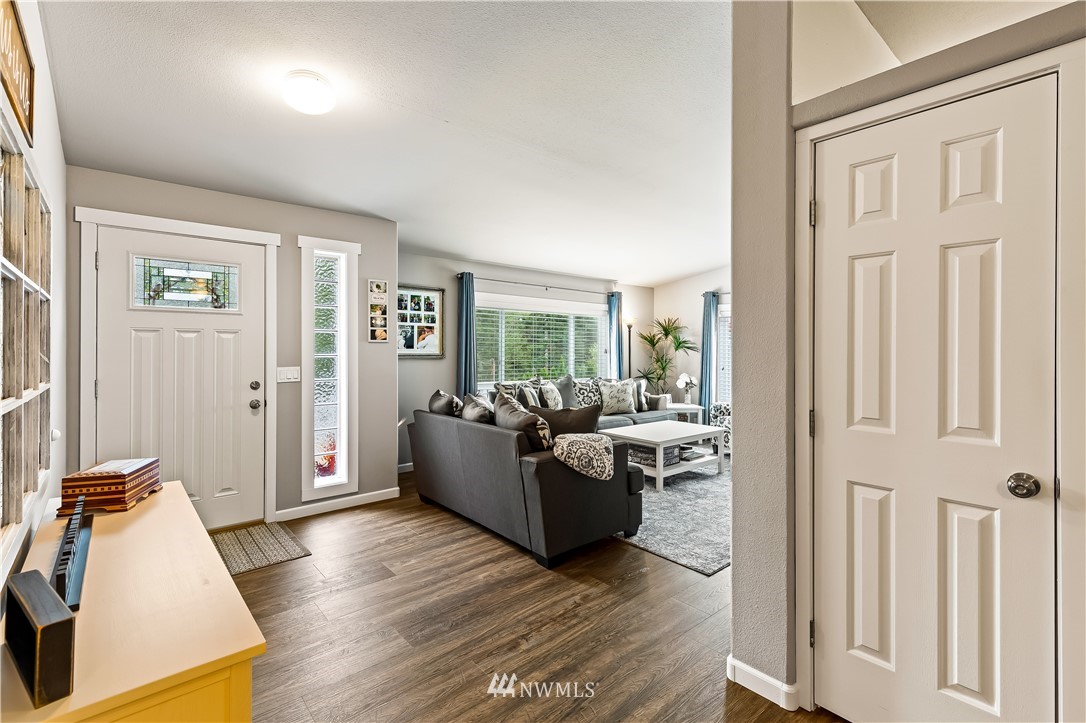 67 Strawberry Hill Road Elma, WA 98541 - Photo 7 of 37 Gallery Image 7