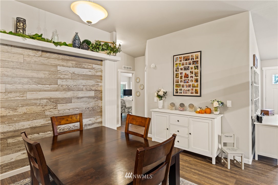 67 Strawberry Hill Road Elma, WA 98541 - Photo 8 of 37 Gallery Image 8