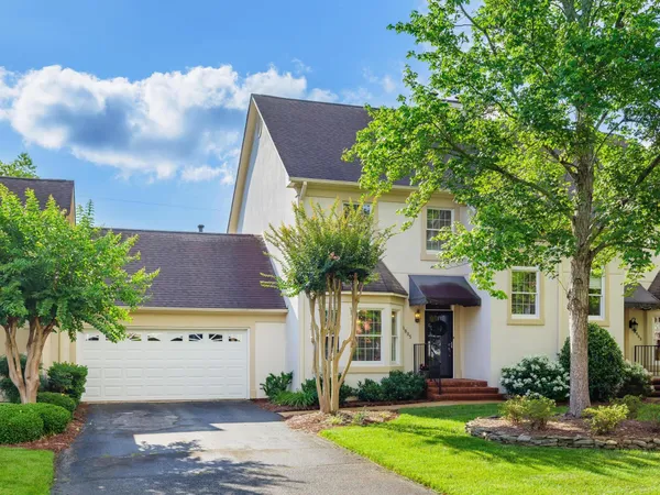 $459,000 | 1005 Northbridge Lane, Chattanooga, TN 37405