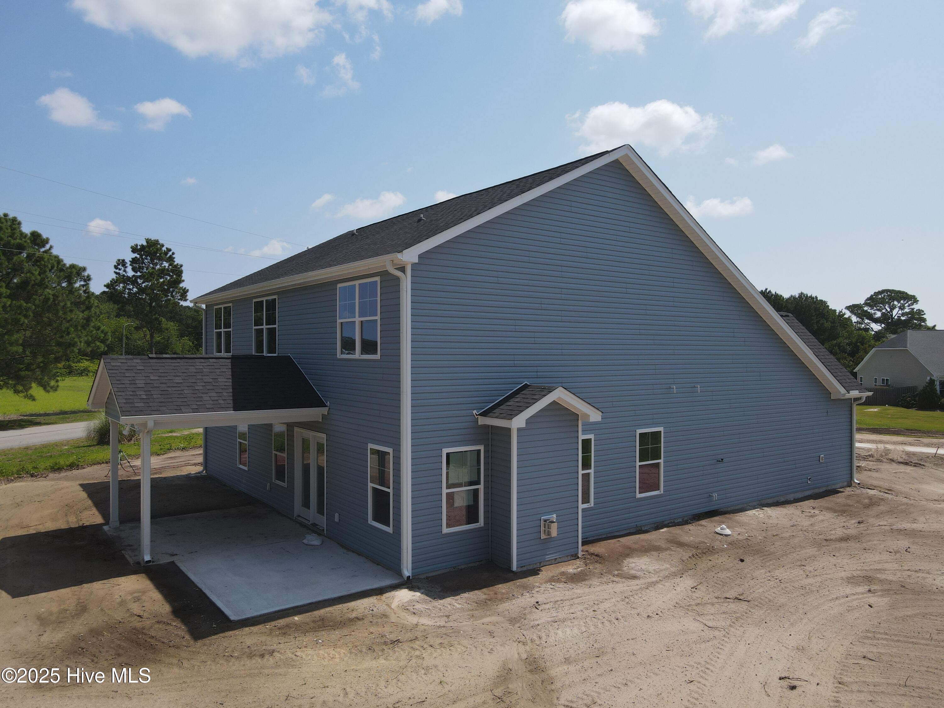 309 River Oats Court Holly Ridge, NC 28445 - Photo 4 of 16 Exterior 2