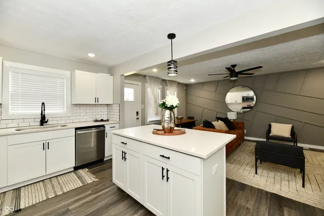 $2,000 | 1929 Prospect Street, Indianapolis, IN 46203