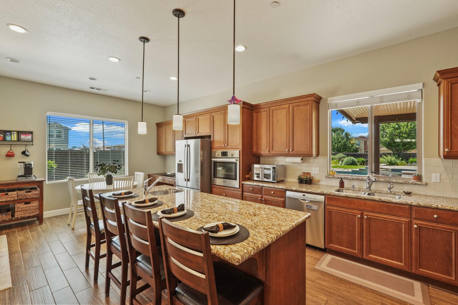 3670 Rapallo Way Manteca, CA 95337 - Photo 14 of 50