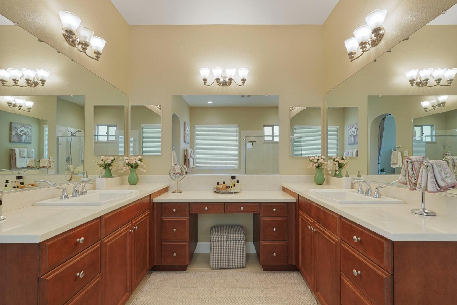 3670 Rapallo Way Manteca, CA 95337 - Photo 28 of 50