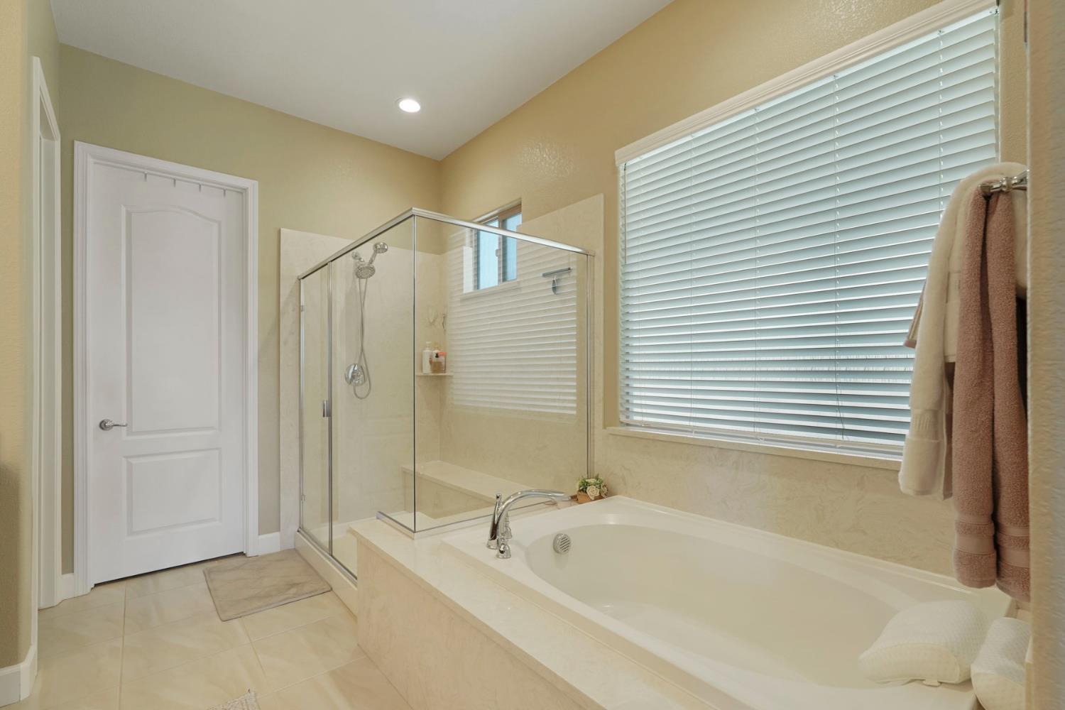 3670 Rapallo Way Manteca, CA 95337 - Photo 29 of 50